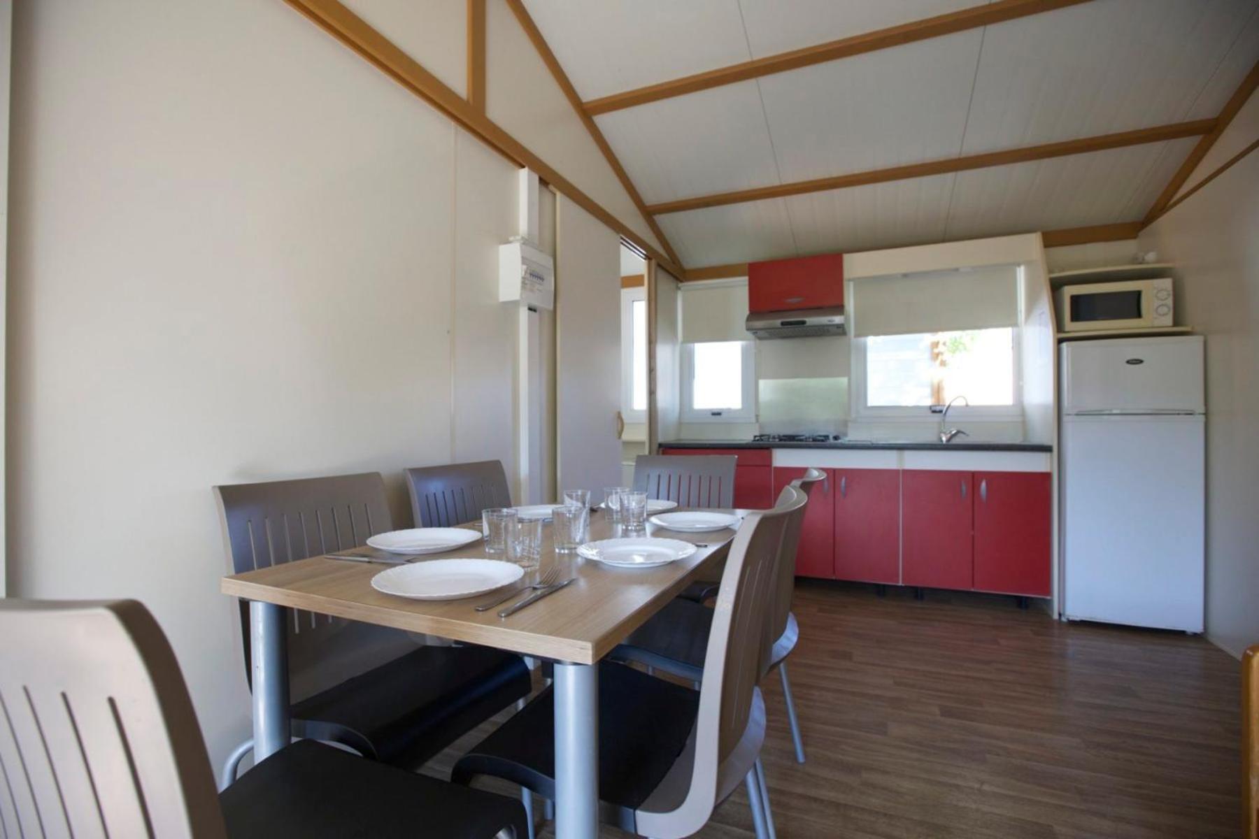 Camping Bungalow El Llac De Banyoles Porqueres Room photo